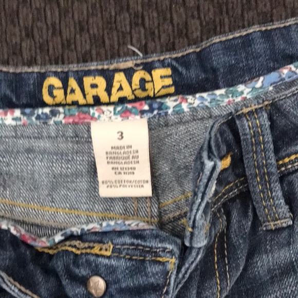 Garage Cut Off Short Jean Shorts - Picture 2 of 3